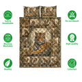 Tiger quilt bedding set shown with matching printed pillows and visual feature icons around the design