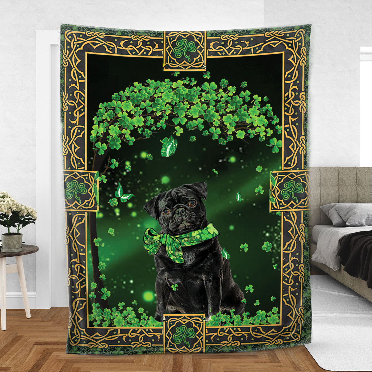 Ohaprints-Fleece-Sherpa-Blanket-Black-Pug-Dog-Lover-Green-Soft-Throw-Blanket-883-Sherpa Blanket