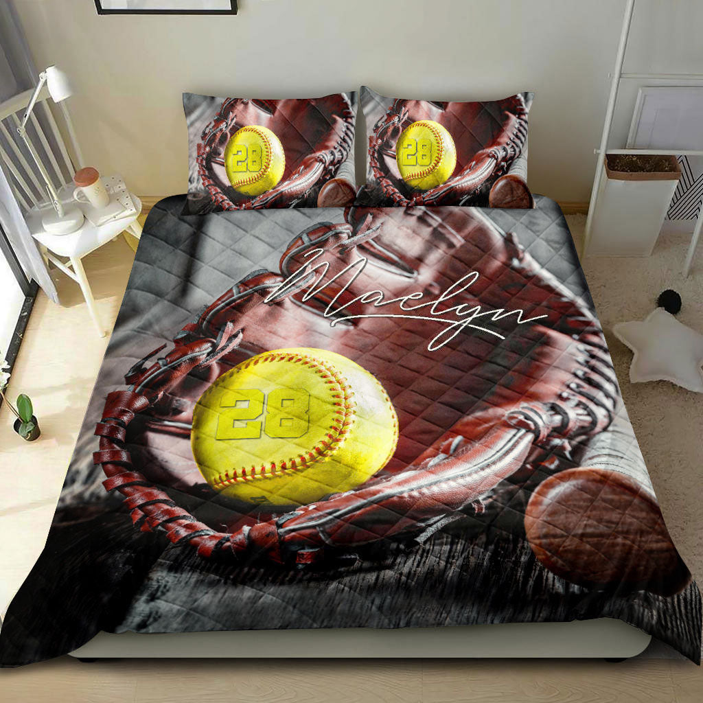 Ohaprints-Quilt-Bed-Set-Pillowcase-Softball-Ball-Vintage-Glove-Player-Fan-Gift-Custom-Personalized-Name-Number-Blanket-Bedspread-Bedding-2741-Double (70'' x 80'')