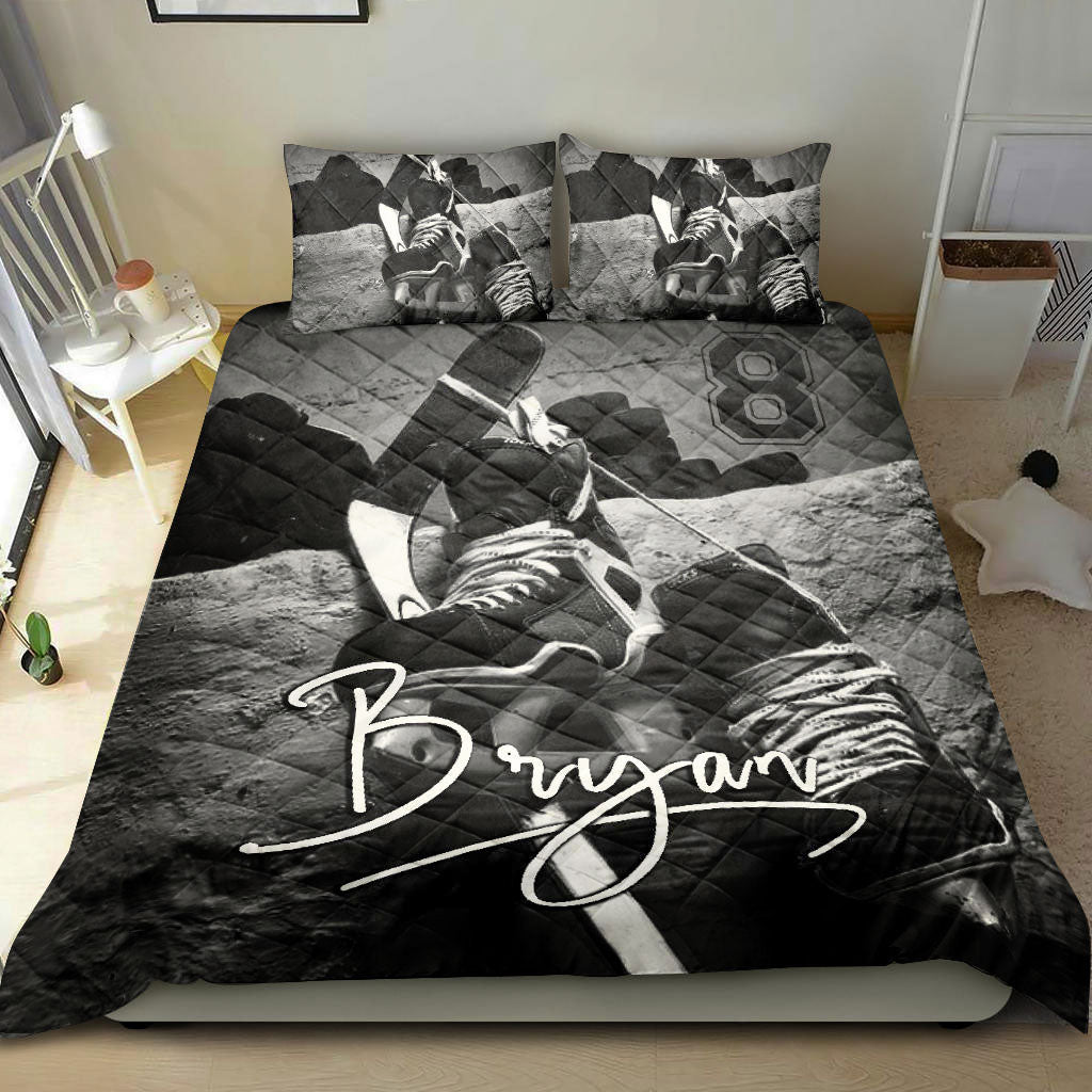 Ohaprints-Quilt-Bed-Set-Pillowcase-Hockey-Vintage-Player-Fan-Gift-Idea-Black-Custom-Personalized-Name-Number-Blanket-Bedspread-Bedding-1584-Double (70'' x 80'')