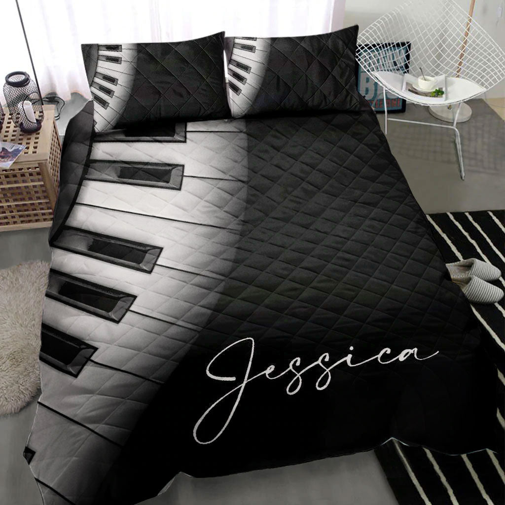 Ohaprints-Quilt-Bed-Set-Pillowcase-Piano-Keyboard-Music-Theme-Pianist-Gift-Black-Custom-Personalized-Name-Blanket-Bedspread-Bedding-3060-Double (70'' x 80'')