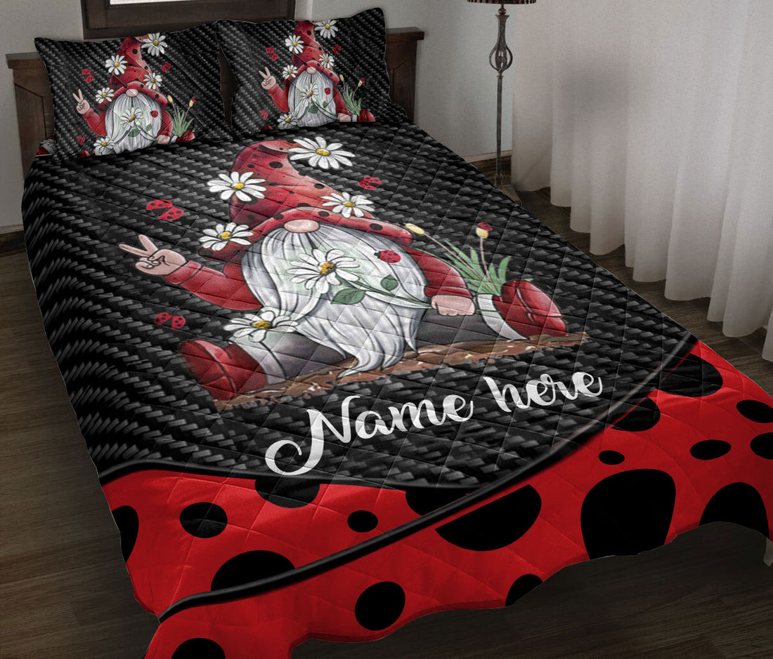 Ohaprints-Quilt-Bed-Set-Pillowcase-Gnome-In-The-Garden-Daisy-Red-Mushroom-Hat-Spring-Custom-Personalized-Name-Blanket-Bedspread-Bedding-1110-Throw (55'' x 60'')