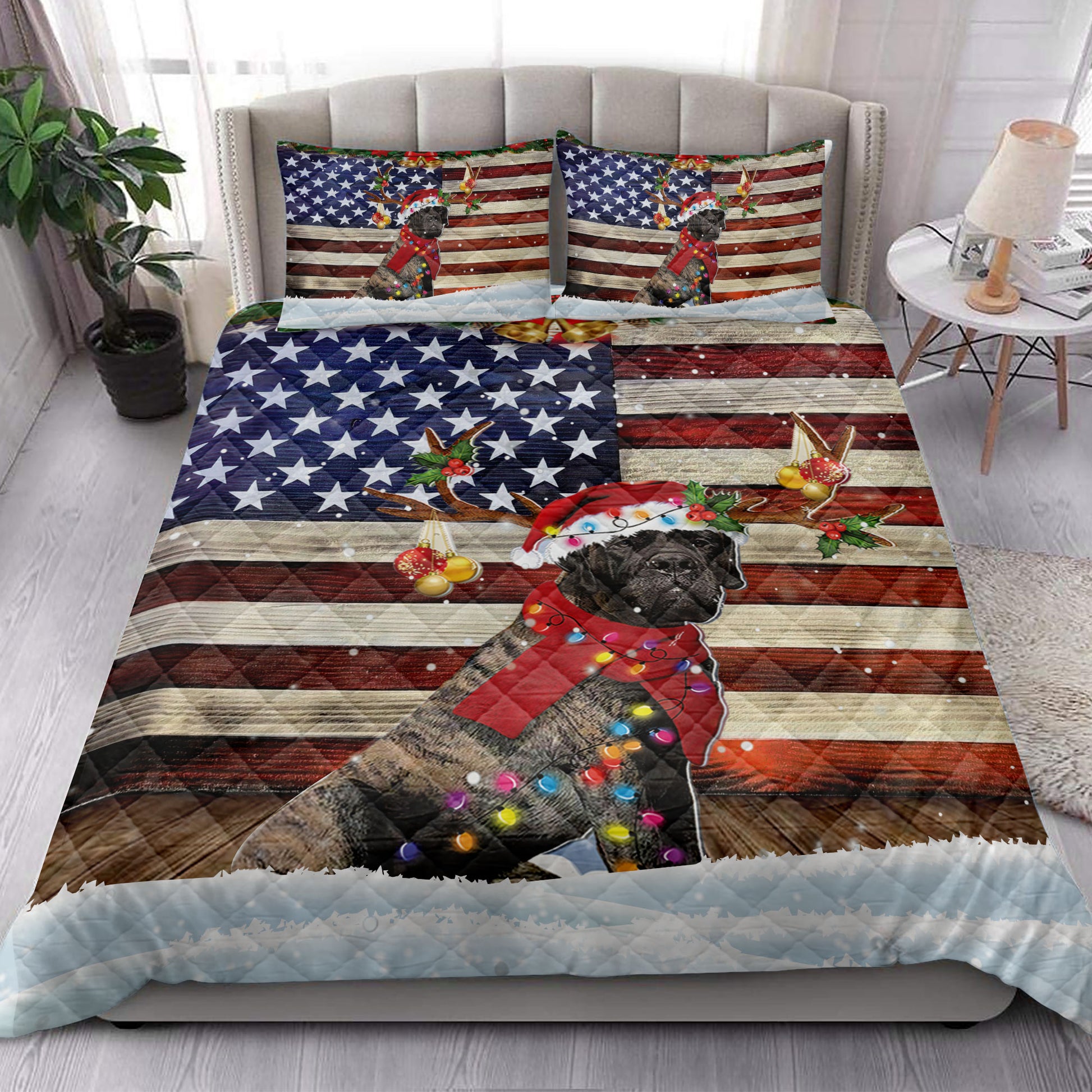 Ohaprints-Quilt-Bed-Set-Pillowcase-Brindle-English-Mastiff--Wearing-A-Christmas-Hat-With-String-Light-Blanket-Bedspread-Bedding-4114-King (90'' x 100'')