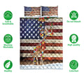 Ohaprints-Quilt-Bed-Set-Pillowcase-Giraffe-Wearing-A-Christmas-Hat-With-String-Light-American-Flag-Blanket-Bedspread-Bedding-4119-Double (70'' x 80'')