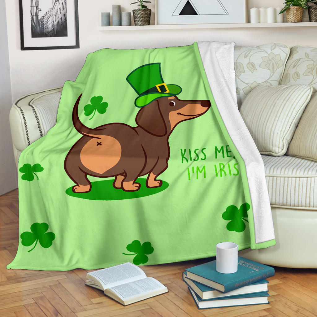 Ohaprints-Fleece-Sherpa-Blanket-Dachshund-Kiss-Me-I-Am-Irish-Funny-Gift-For-Patrick-Day-Soft-Throw-Blanket-1575-Sherpa Blanket