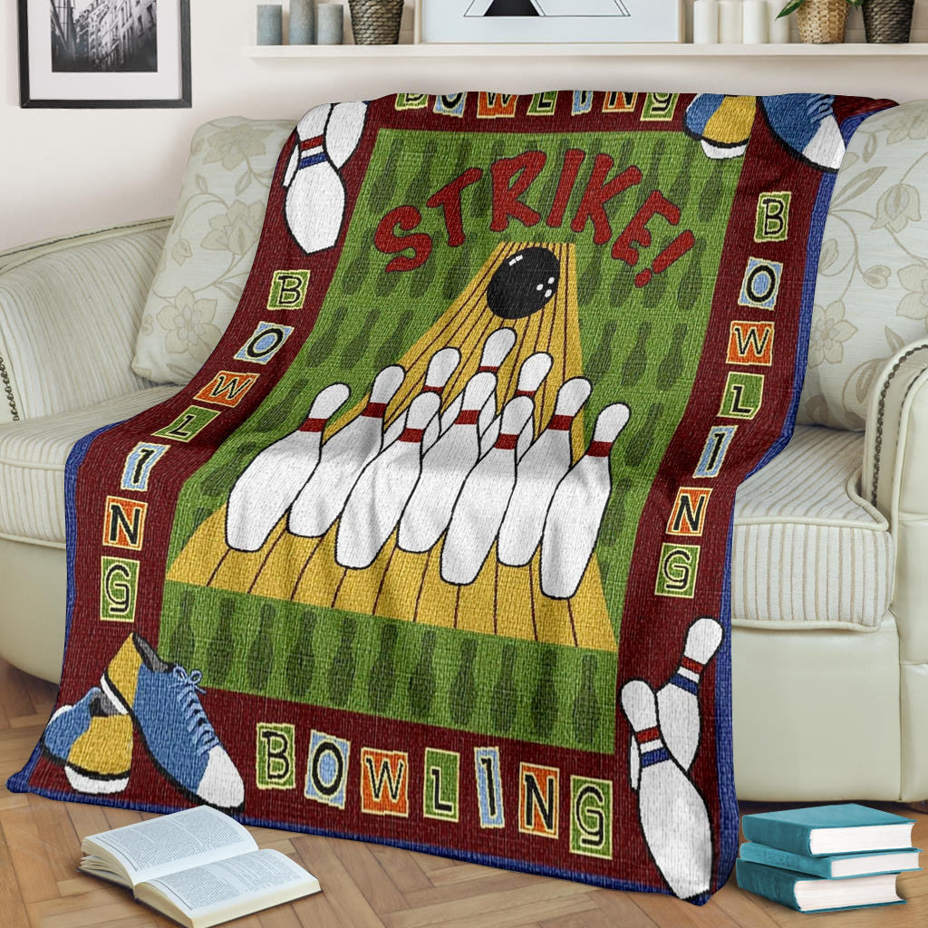 Ohaprints-Fleece-Sherpa-Blanket-Bowling-Lover-Gift-For-Bowling-Player-Bowling-Strike-Vintage-Green-And-Red-Soft-Throw-Blanket-1767-Fleece Blanket