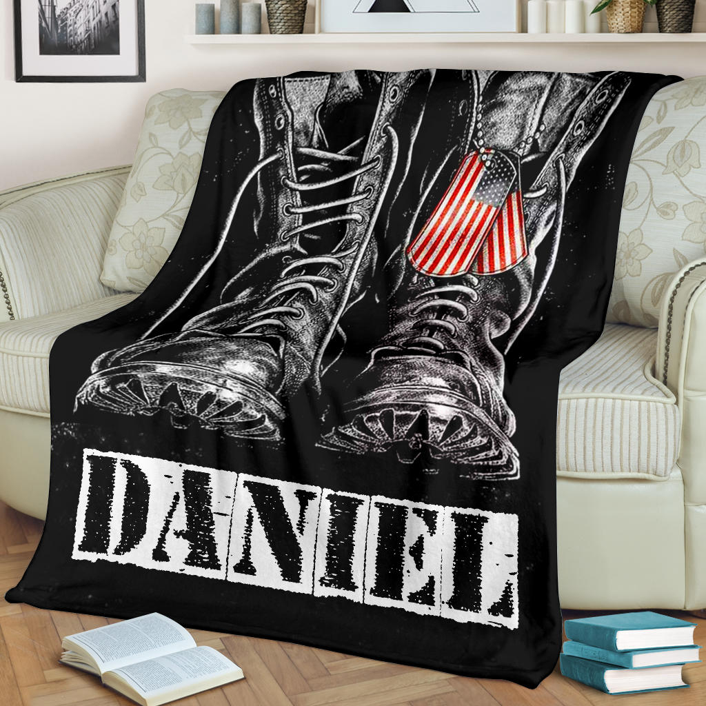 Ohaprints-Fleece-Sherpa-Blanket-America-Us-Army-Veteran-Gift-For-Soldier-Boots-And-Dog-Black-Custom-Personalized-Name-Soft-Throw-Blanket-1620-Fleece Blanket