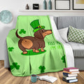 Ohaprints-Fleece-Sherpa-Blanket-Dachshund-Kiss-Me-I-Am-Irish-Funny-Gift-For-Patrick-Day-Soft-Throw-Blanket-1575-Sherpa Blanket