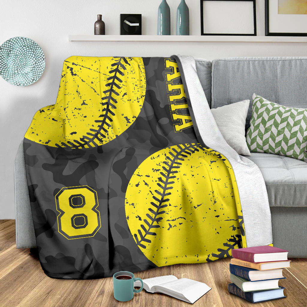 Ohaprints-Fleece-Sherpa-Blanket-Softball-Gift-For-Daughter-Girl-Custom-Personalized-Name-Number-Soft-Throw-Blanket-1178-Sherpa Blanket