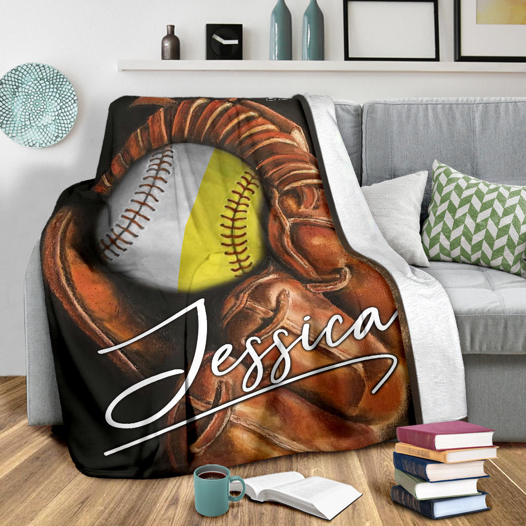 Ohaprints-Fleece-Sherpa-Blanket-Softball-Gift-For-Daughter-Girl-Custom-Personalized-Name-Number-Soft-Throw-Blanket-1171-Sherpa Blanket