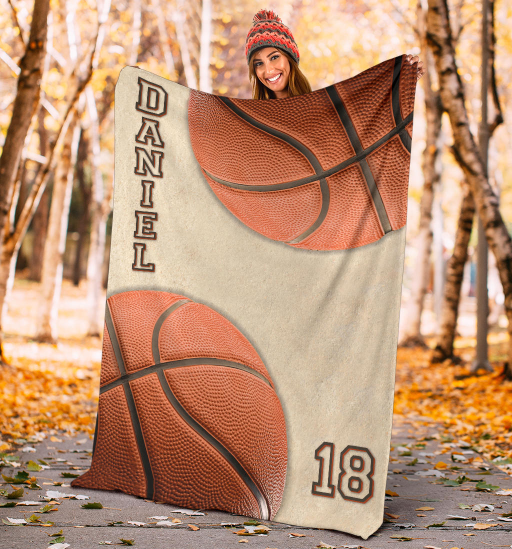 Ohaprints-Fleece-Sherpa-Blanket-Basketball-Gift-For-Son-Boy-Men-Custom-Personalized-Name-Number-Soft-Throw-Blanket-1572-Sherpa Blanket