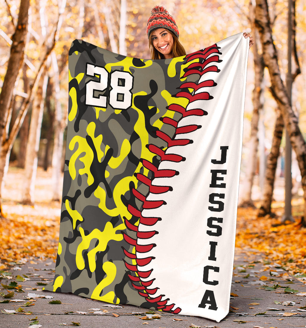 Ohaprints-Fleece-Sherpa-Blanket-Softball-Gift-For-Daughter-Girl-Custom-Personalized-Name-Number-Soft-Throw-Blanket-1582-Sherpa Blanket