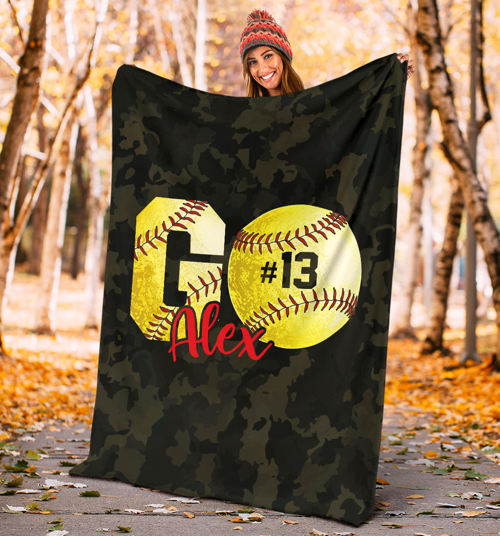 Ohaprints-Fleece-Sherpa-Blanket-Softball-Gift-For-Daughter-Girl-Custom-Personalized-Name-Number-Soft-Throw-Blanket-1199-Sherpa Blanket