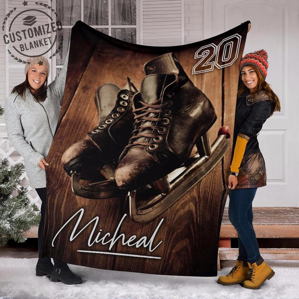 Ohaprints-Fleece-Sherpa-Blanket-Hockey-Shoe-Wood-Pattern-Blanket-Hockey-Teen-Fan-Custom-Personalized-Name-Number-Soft-Throw-Blanket-1666-Sherpa Blanket